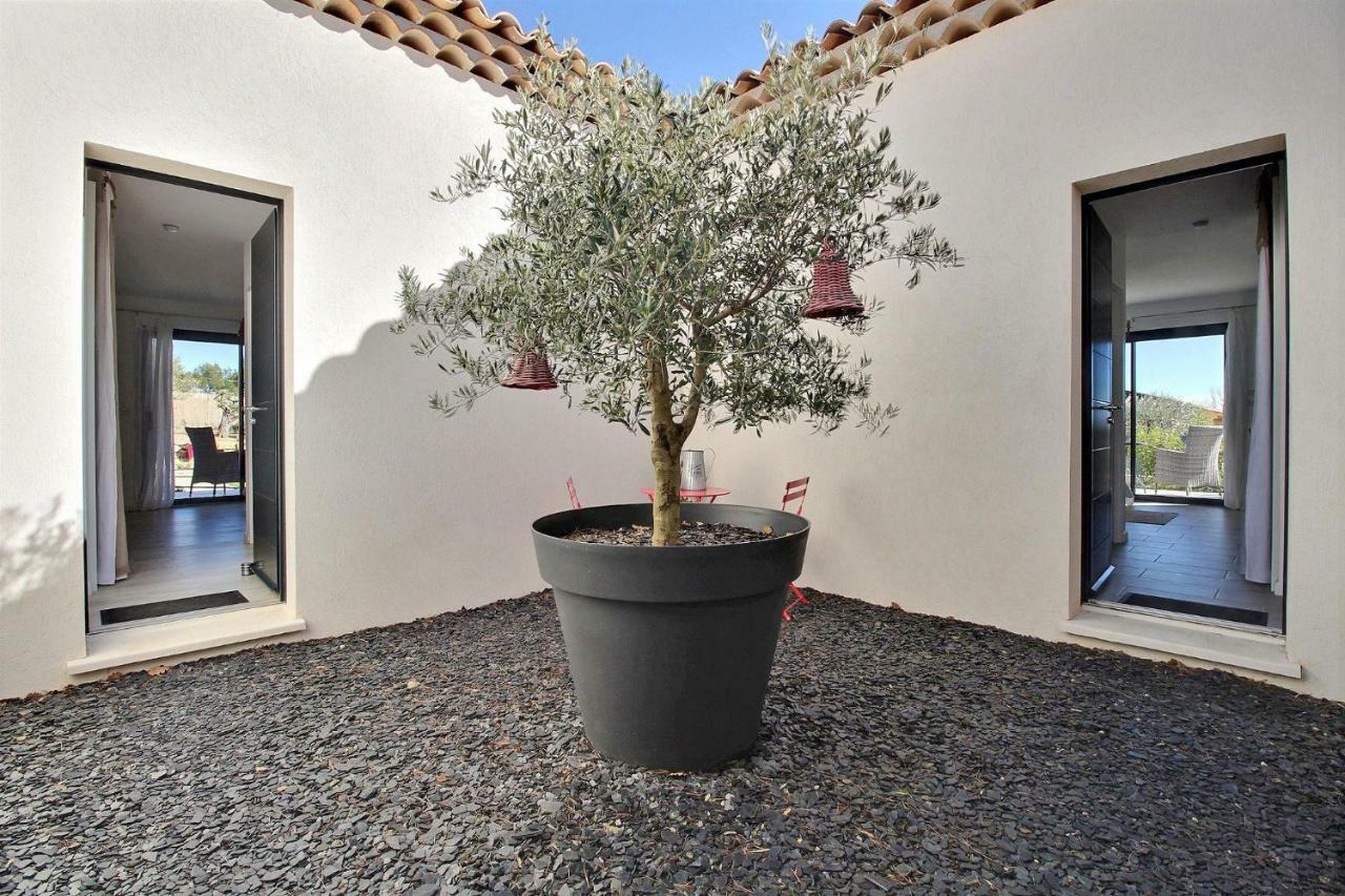 La Villa Aux Oliviers Flayosc Exterior photo